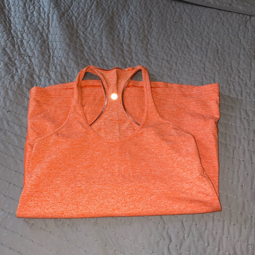 Lululemon tank